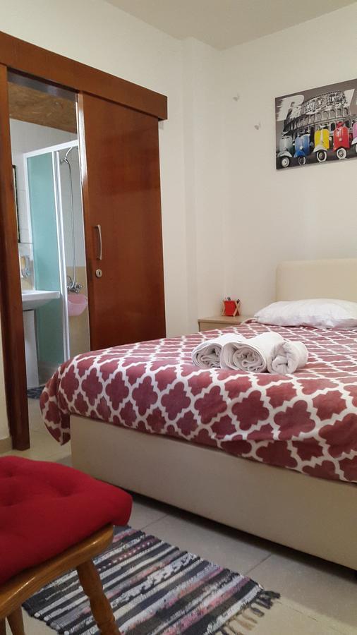 Marina'S Rooms Xrisopolitissa Larnaca Lárnaca Exterior foto